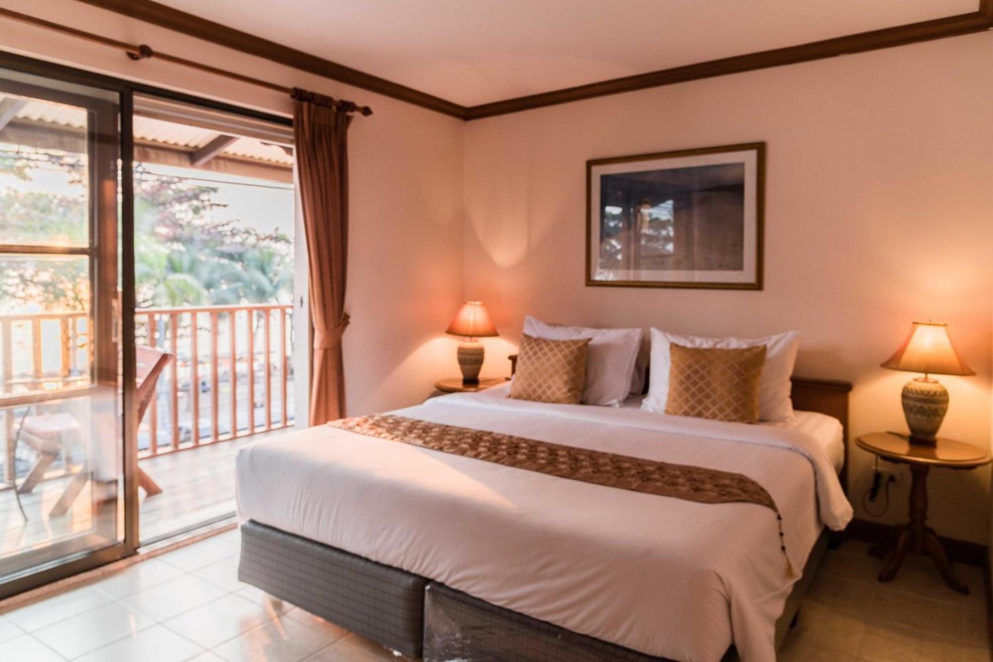 Jomtien Boathouse Hotell Pattaya Exteriör bild