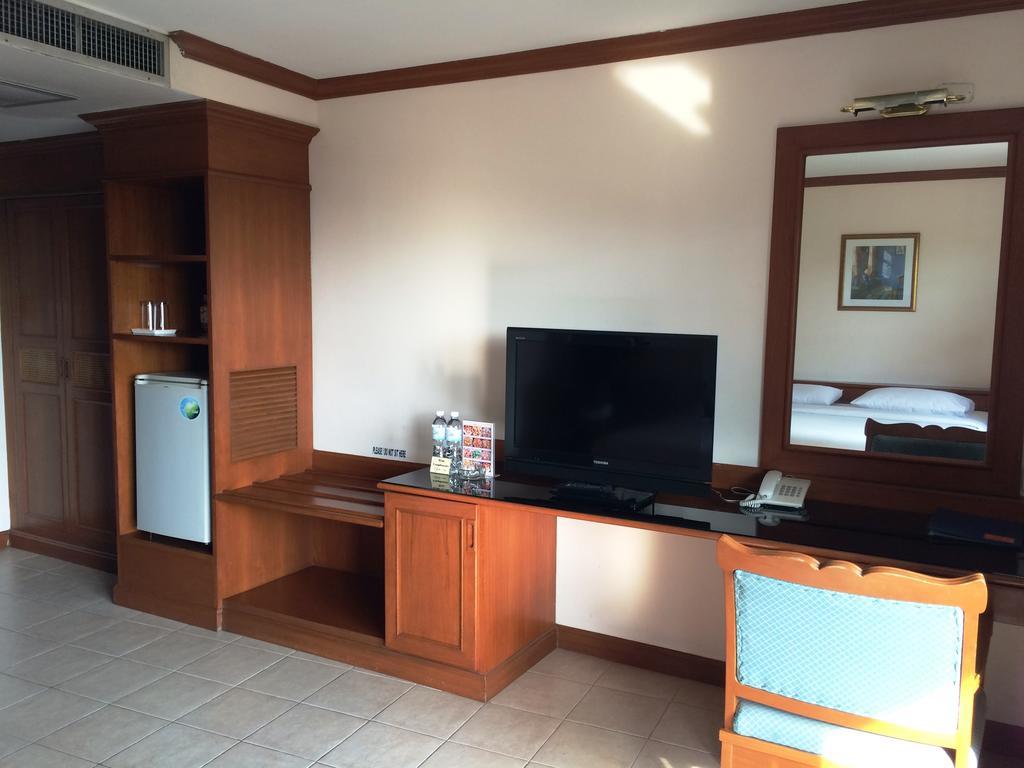 Jomtien Boathouse Hotell Pattaya Exteriör bild