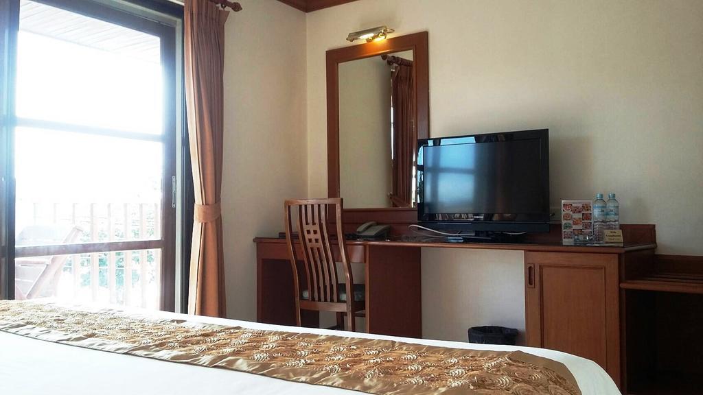 Jomtien Boathouse Hotell Pattaya Exteriör bild