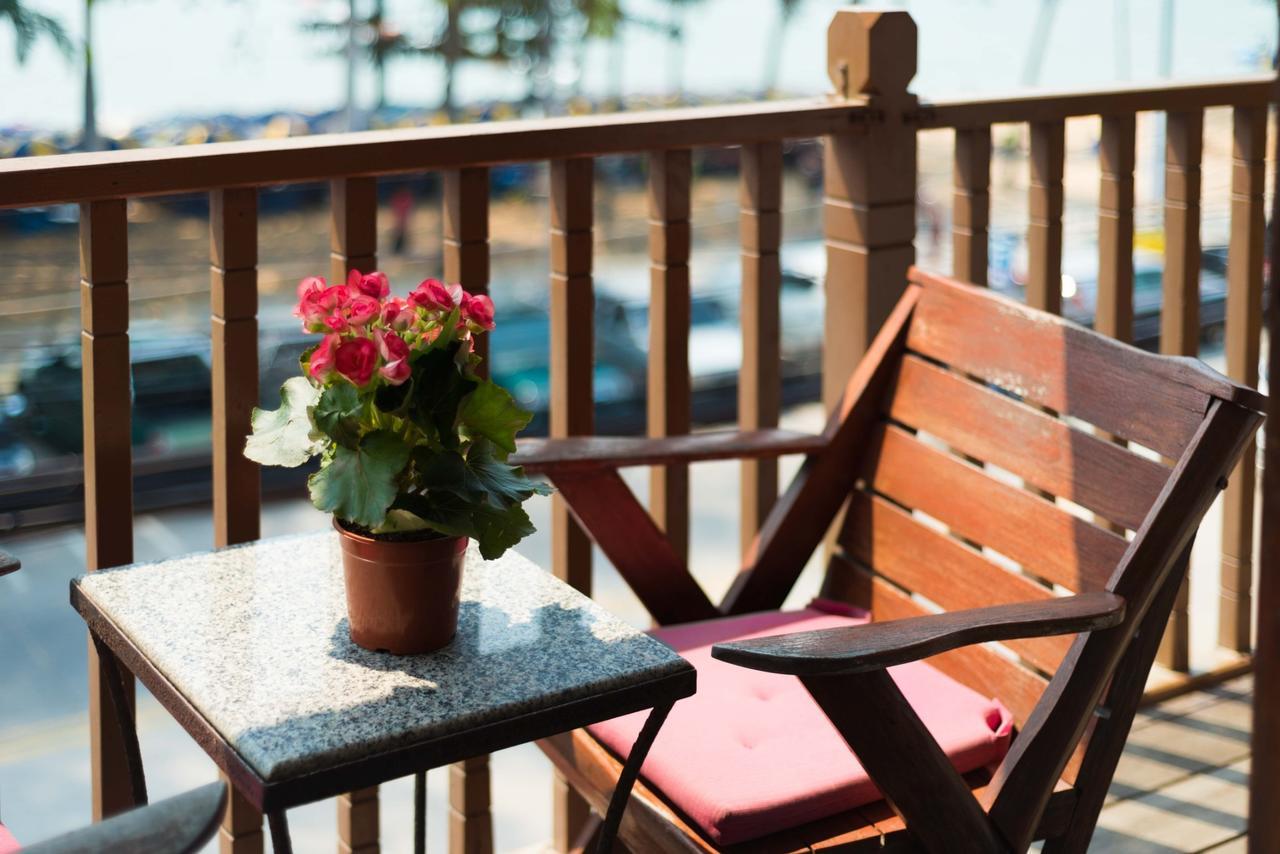 Jomtien Boathouse Hotell Pattaya Exteriör bild